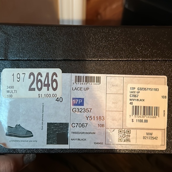 CHANEL Denim Tweed Grosgrain Camellia Pearl Lace Up Sneakers Size 40 - Picture 12 of 12